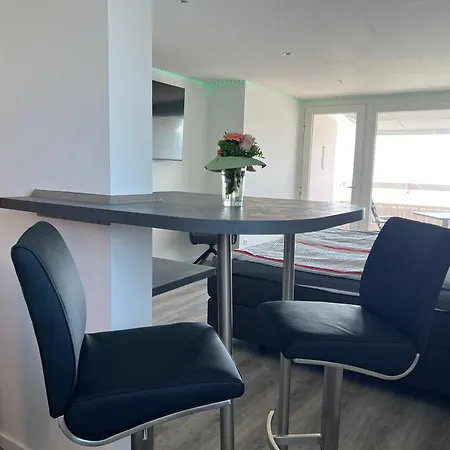 Sea View * 比苏姆