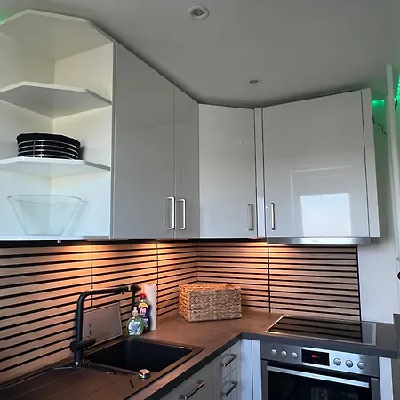 Sea View * 比苏姆